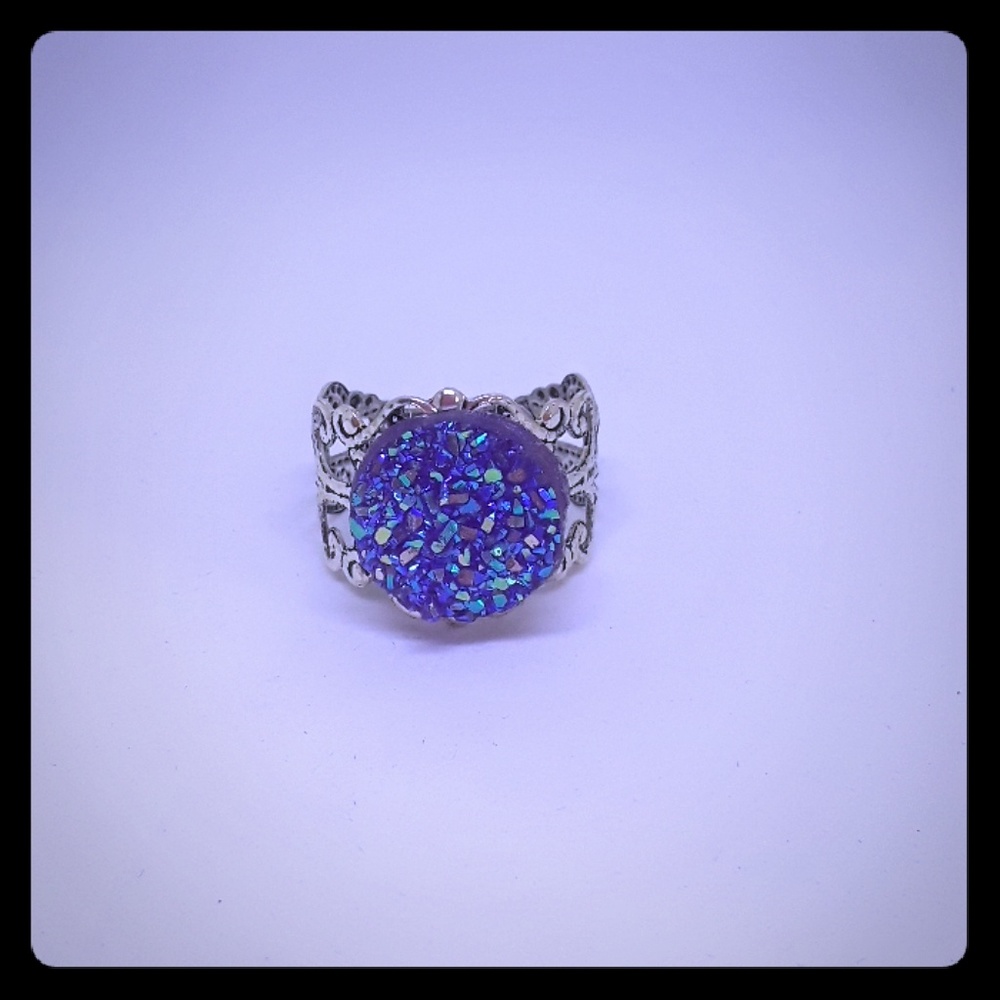 Decorative purple adjustable ring